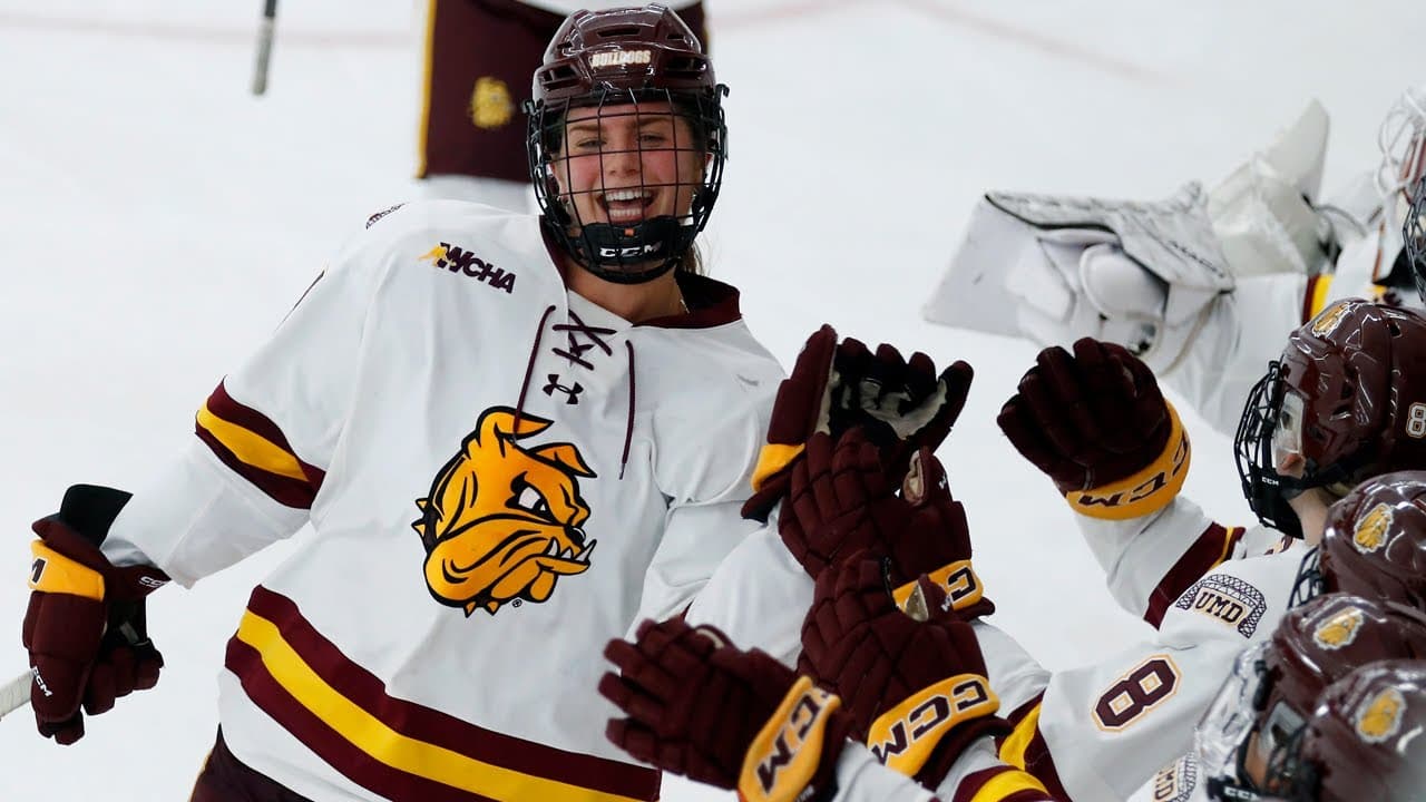 UMD WOMEN'S HOCKEY — College Program in Duluth, MN